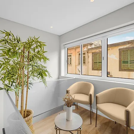 Cozy In Heart Of דירה